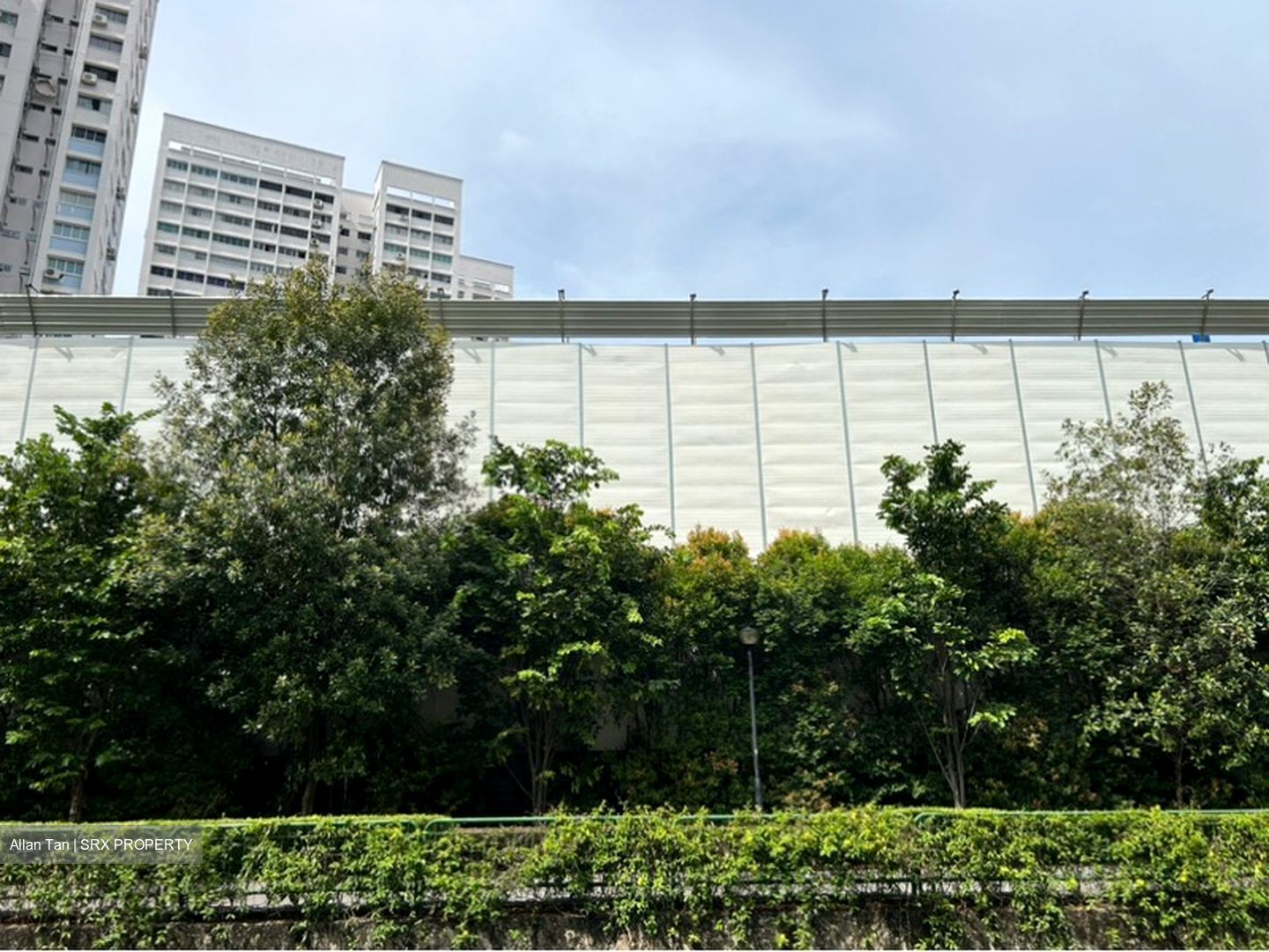 Space 18 (D12), Warehouse #504445411